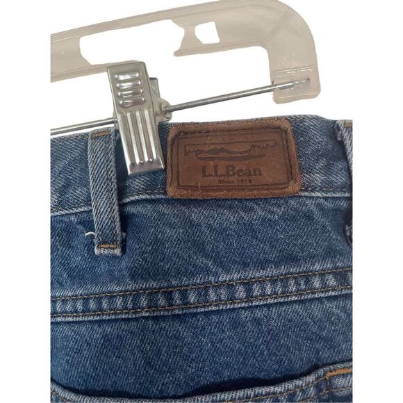 LL. Bean Men's Straight Leg Relax fit Cotton Blue Denim Pants Size 38/32 - Picture 9 of 11